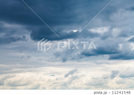 grey blue rainy clouds in overcast sky grey blue rainy clouds in overcast sky 11241546
