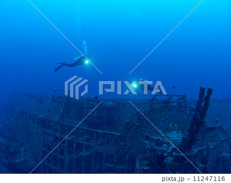 沈船ダイビング 11247116