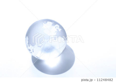 透明感のある地球イメージ 11248482