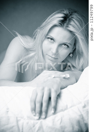 high key portrait beautiful girl 11249799