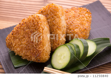 焼きおにぎり 11250840