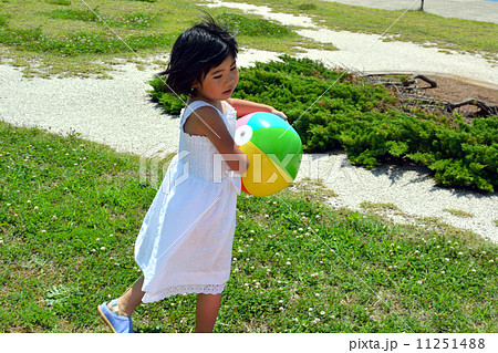 ビーチボールと1 ビーチボールと1 11251488