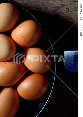 whole eggs 11258202