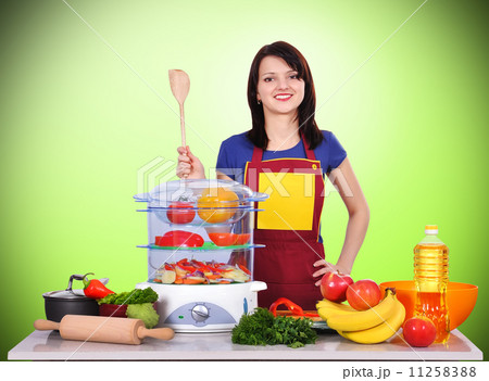 woman with spoon 11258388