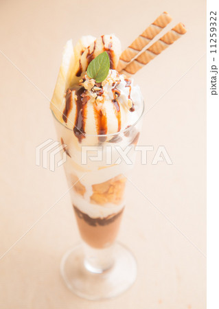 チョコレートパフェ 11259322