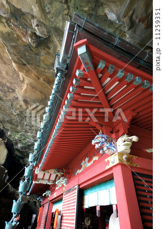鵜戸神宮　屋根の彫刻　ガネーシャ 11259351