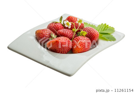 Ripe strawberry Ripe strawberry 11261154