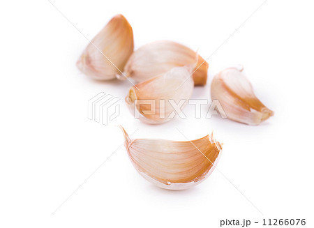 garlic cloves 11266076