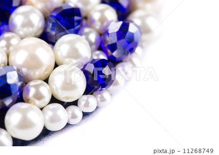 White pearl and blue strass. White pearl and blue strass. 11268749