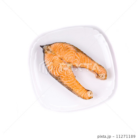 Crispy grilled salmon steak 11271189