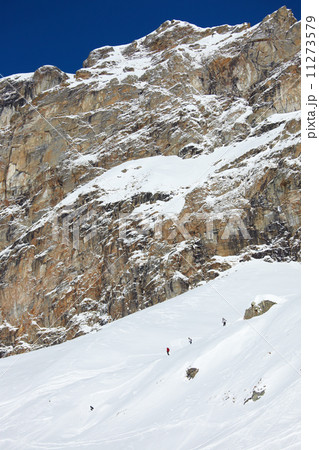 Backcountry skiing 11273579