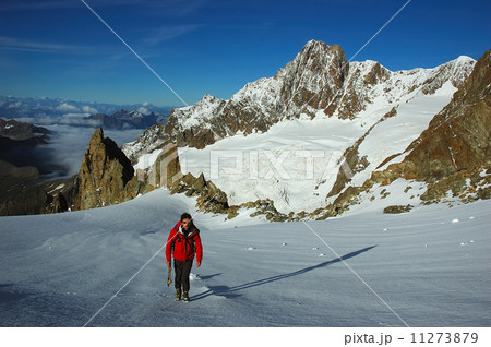 Lonely climber 11273879