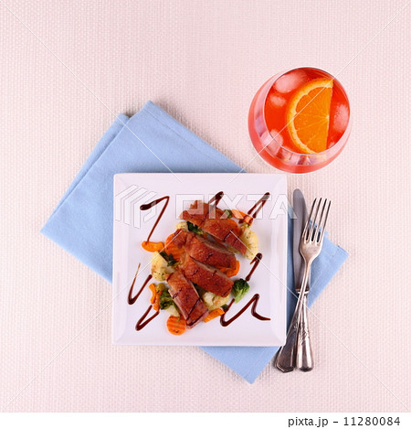Roasted duck breast, vegetables, orange aperitif 11280084