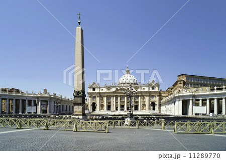 St. Peter's Squar, Vatican, Rome 11289770