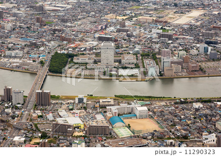 新潟県庁付近を空撮 11290323