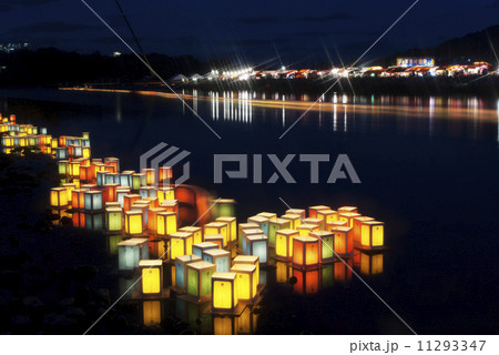 灯ろう流し　和歌山　紀ノ川祭り 11293347