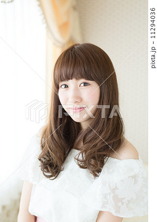 爽やかな女性 ヘアスタイルイメージ 爽やかな女性 ヘアスタイルイメージ 11294036