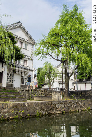 倉敷の川舟流しからの美観地区 11294328