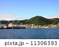 函館山と青函連絡船 11306393