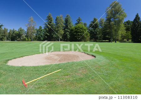 Bunker in a golf course. Bunker in a golf course. 11308310