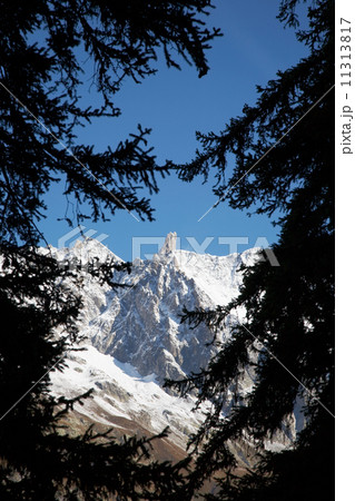 Mountain peak Mountain peak 11313817