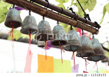 連なる風鈴 11316155