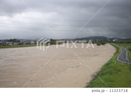 【2011.9.20 台風15号　春日井市庄内川】 11323718