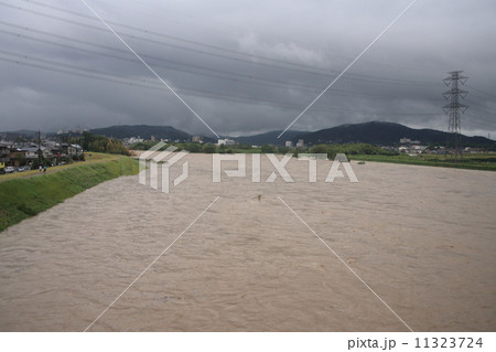 【2011.9.20 台風15号 春日井市庄内川】 【2011.9.20 台風15号 春日井市庄内川】 11323724