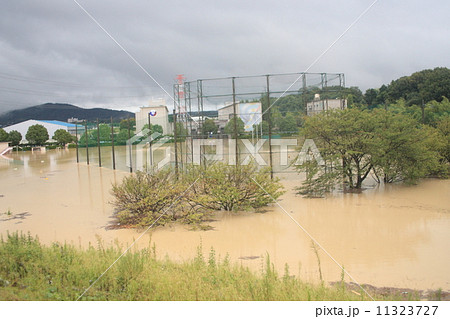 【2011.9.20 台風15号 春日井市庄内川 県立守山高校】 【2011.9.20 台風15号 春日井市庄内川 県立守山高校】 11323727