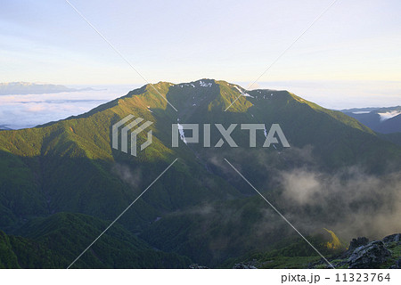 朝の仙丈ヶ岳 朝の仙丈ヶ岳 11323764