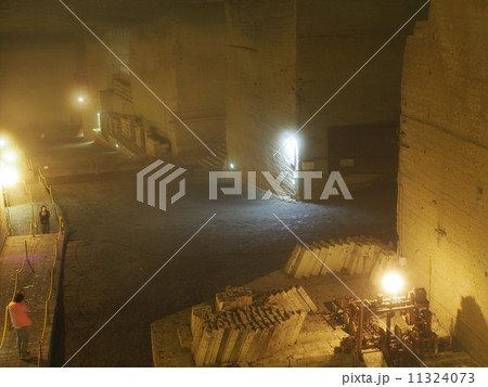 巨大地下空間 巨大地下空間 11324073