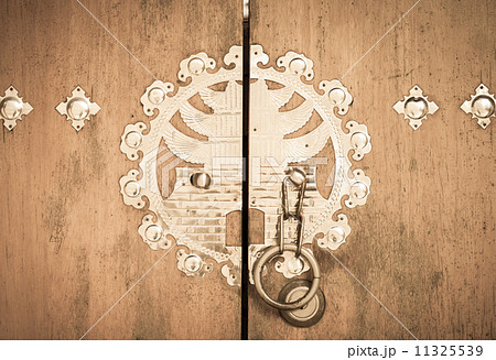 Korean Door 11325539