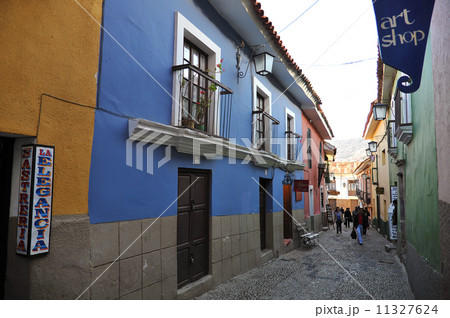 ボリビア　ラパス　ハエン通り 11327624