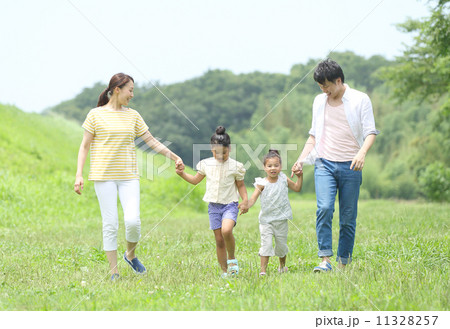 夏の家族 夏の家族 11328257