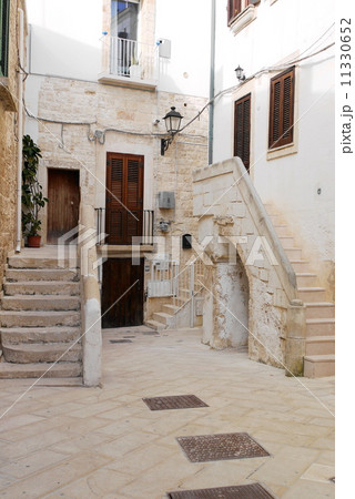 ポリニャーノ・ア・マーレ　Polignano　a　Mare 11330652