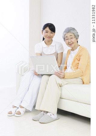 介護 介護 11331982