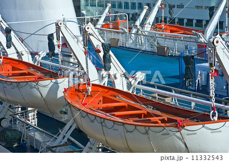 rescue boat rescue boat 11332543