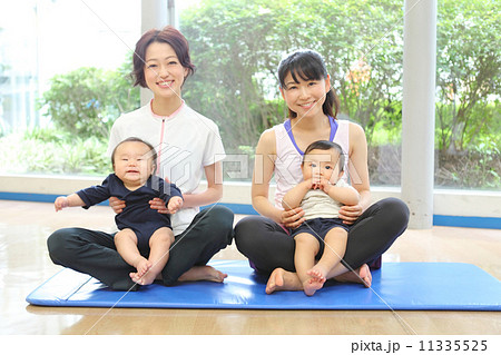 生後9か月と5か月の赤ちゃん　習い事 11335525