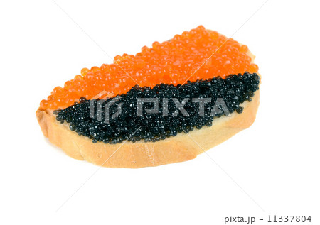 sandwich with black and red caviar 11337804