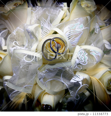 wedding rings and bouquet wedding rings and bouquet 11338773