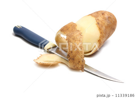 potato and knife 11339186