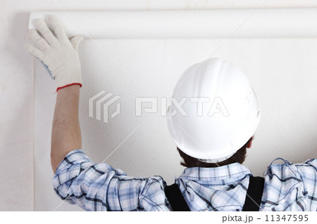 attaching wallpaper 11347595