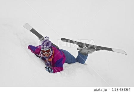 Skier Fallen 11348864