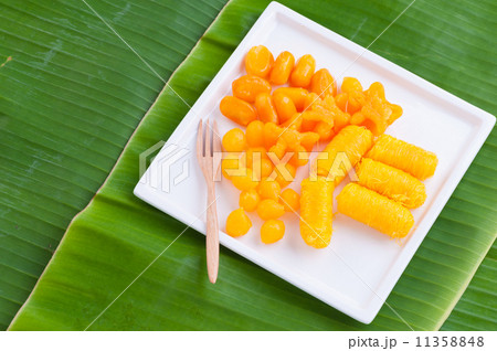 Thai desset 11358848