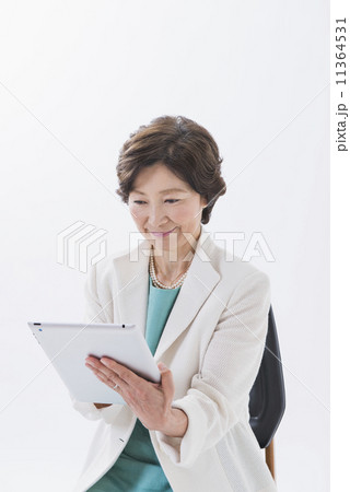 女性役員・管理職 女性役員・管理職 11364531