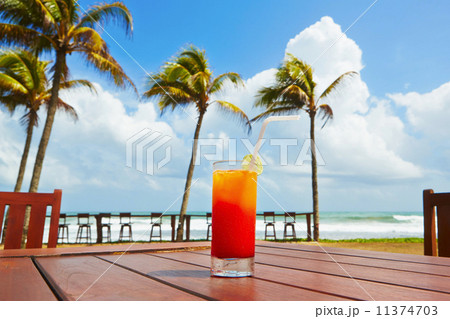 Drink on the beach Drink on the beach 11374703