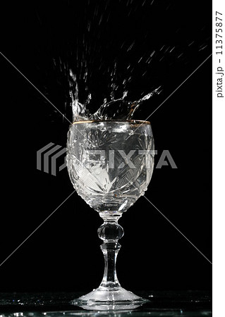 alcohol splash 11375877