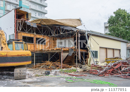 建物の解体現場 11377051