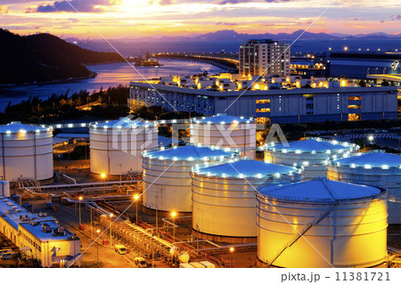 Oil tanks 11381721
