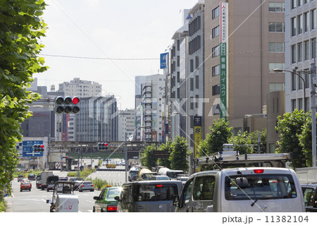 五反田駅前のにぎわい 11382104